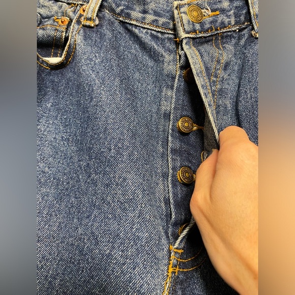 Vintage 1990 Levi’s 501 Made in USA Jeans Hemmed Altered Button Fly Short Length - Picture 3 of 9